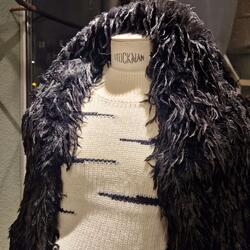 Herbst-/Winter-Outfit in Schwarz und Weiß