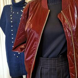 Herbst-/Winter-Outfit-Collage in Rot und Blau