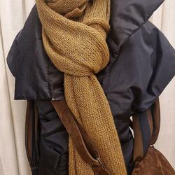 Herbst-/Winter-Outfit-Collage in Blau und Beige